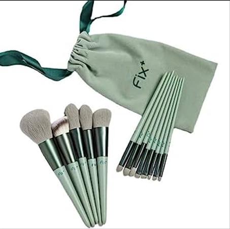 Lot de 13 pinceaux de maquillage synthétiques