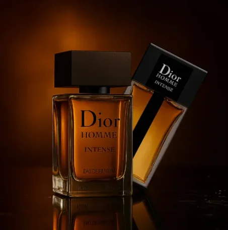 عطر "ديور هوم إنتنس" الفاخر: ثبات طويل وأناقة رجولية