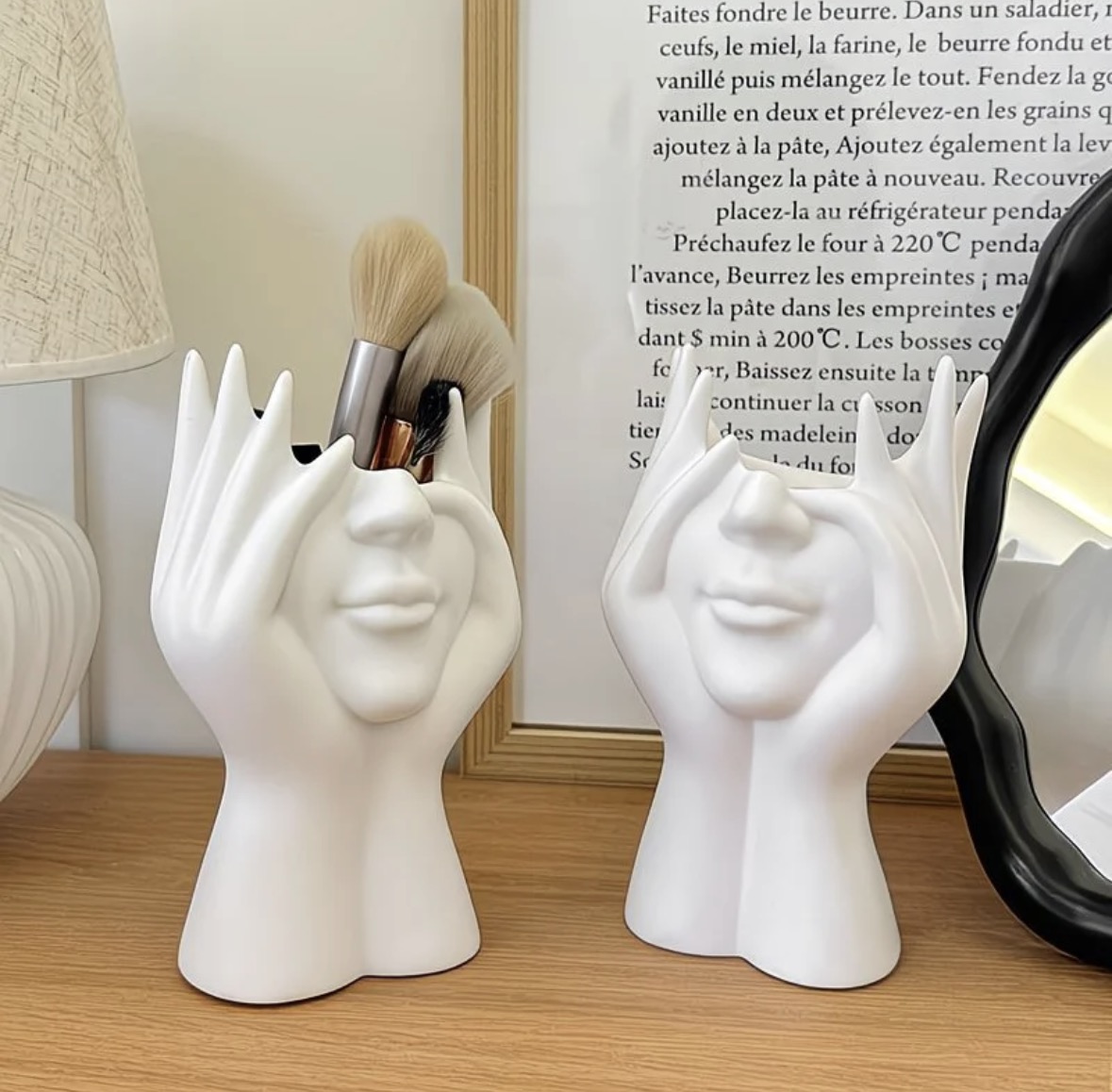 Make Up accesories holder face