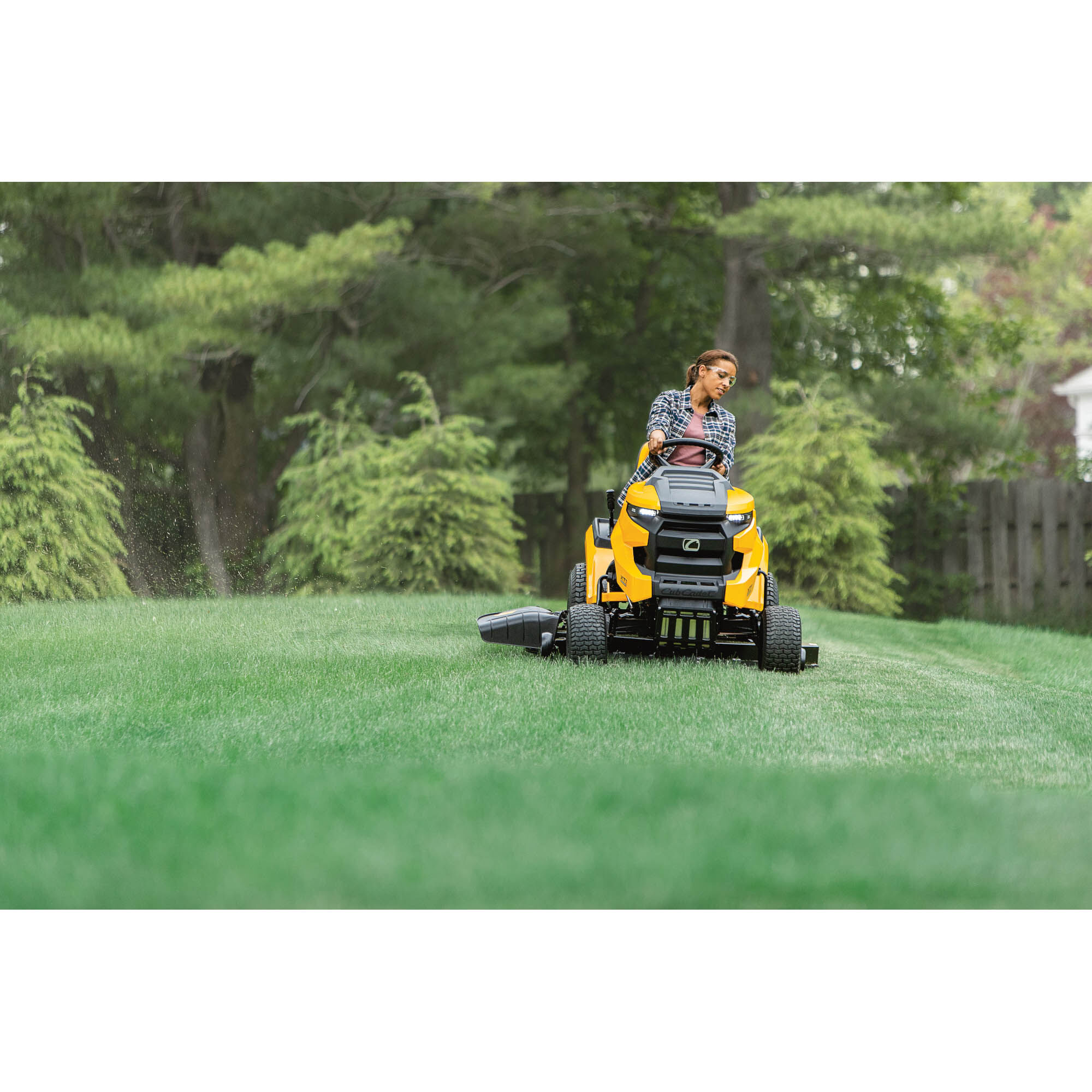 Cub Cadet XT1 Enduro LT 50-in Fabricated Deck 24 HP V-Twin Kohler Engine Hydrostatic Drive Gas Riding Lawn Tractor