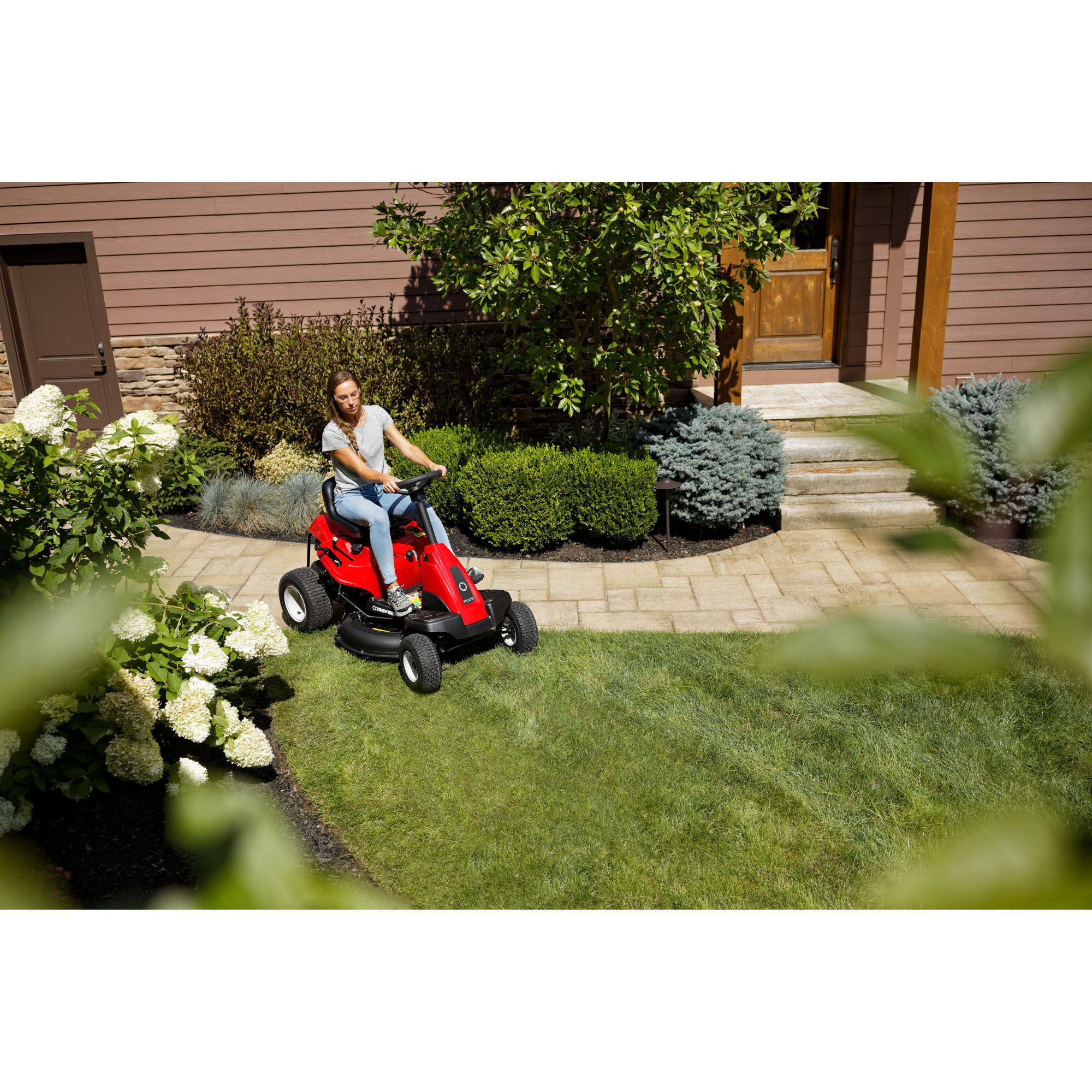 Troy-Bilt TB30B 30-in. Rear Engine Riding Lawn Mower with 10.5 HP Briggs & Stratton Engine and Mulch Kit