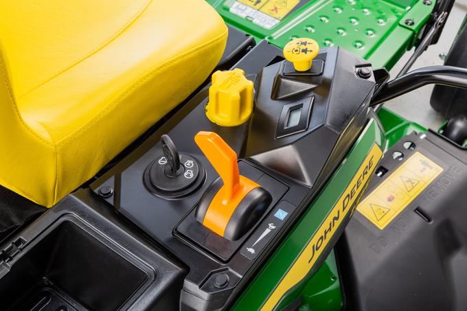 John Deere Z325E 54‑Inch 24 HP V‑Twin Gas Dual Hydrostatic Zero‑Turn Riding Lawn Mower