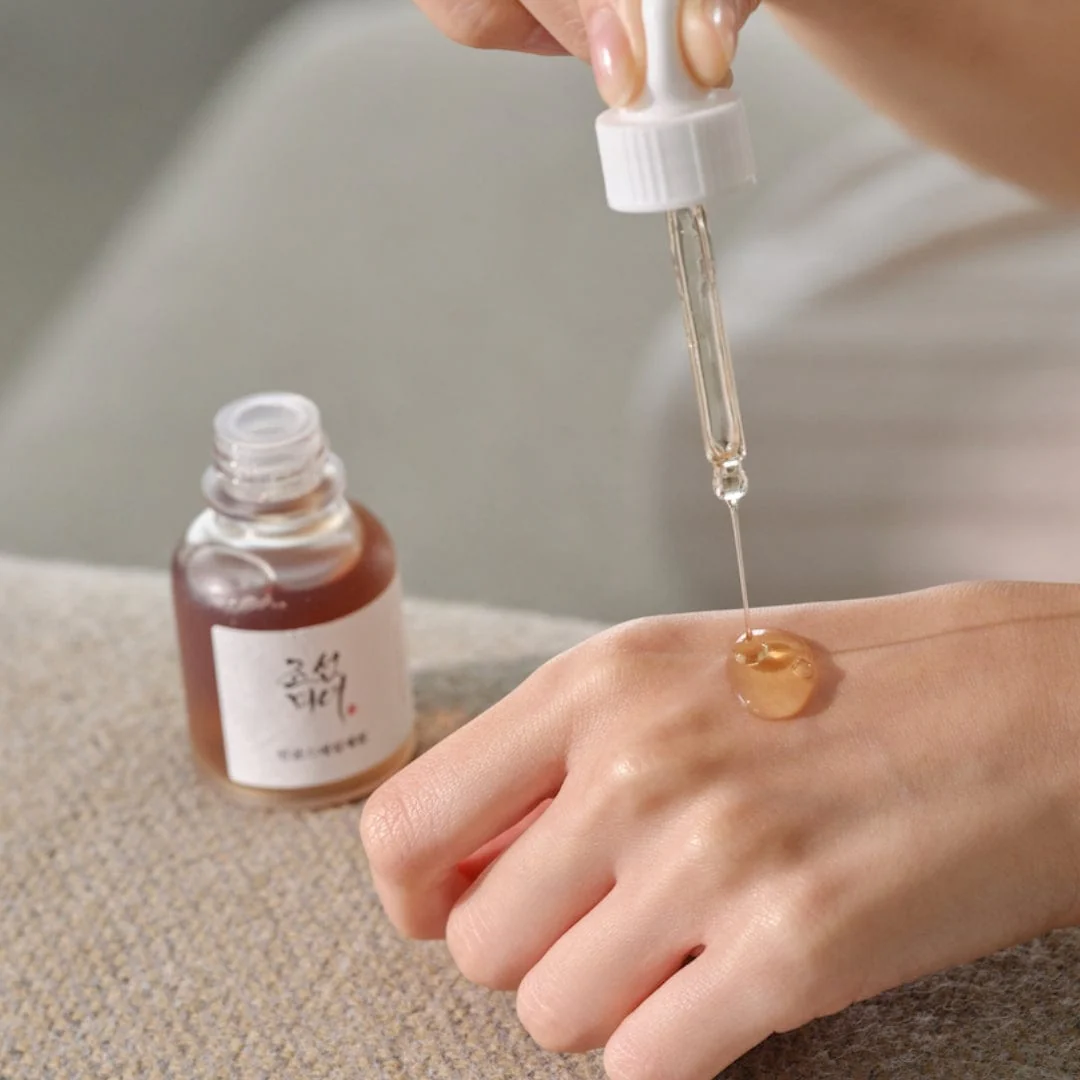 سيروم الجينسنغ والميوسين – لاستعادة حيوية البشرة ومرونتها - Revive Serum : Ginseng + Snail Mucin