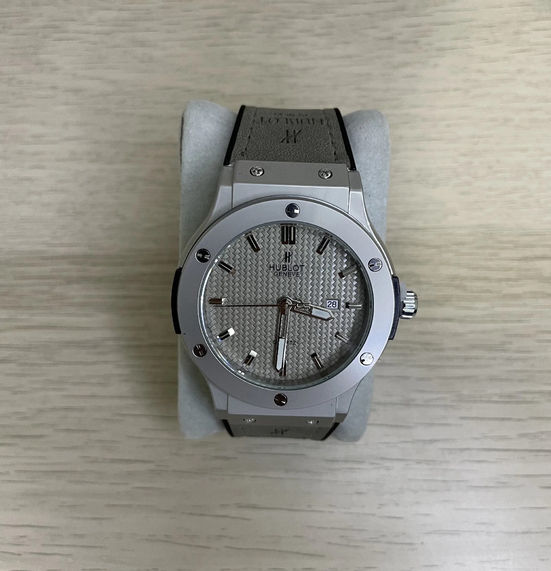 HUBLOT GRIS