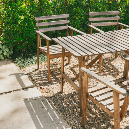 المائدات القابلة لطي