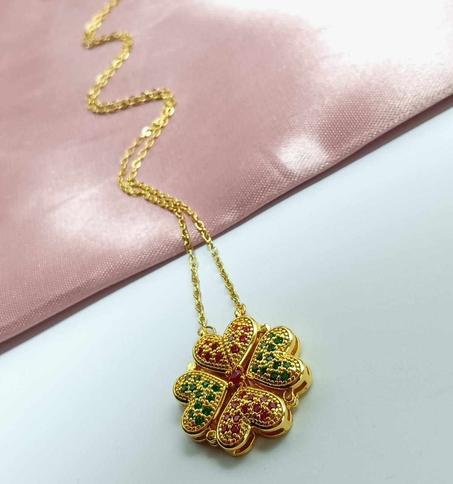 قلادة القلوب المغناطيسية  بشكلها الجديد  الملون 😍