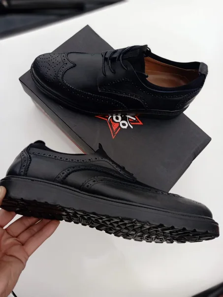 ارقى الاحذية