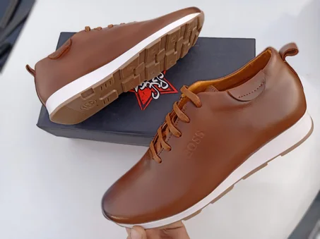 ارقى الاحذية