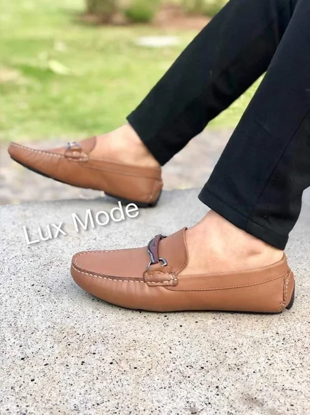 ارقى الاحذية