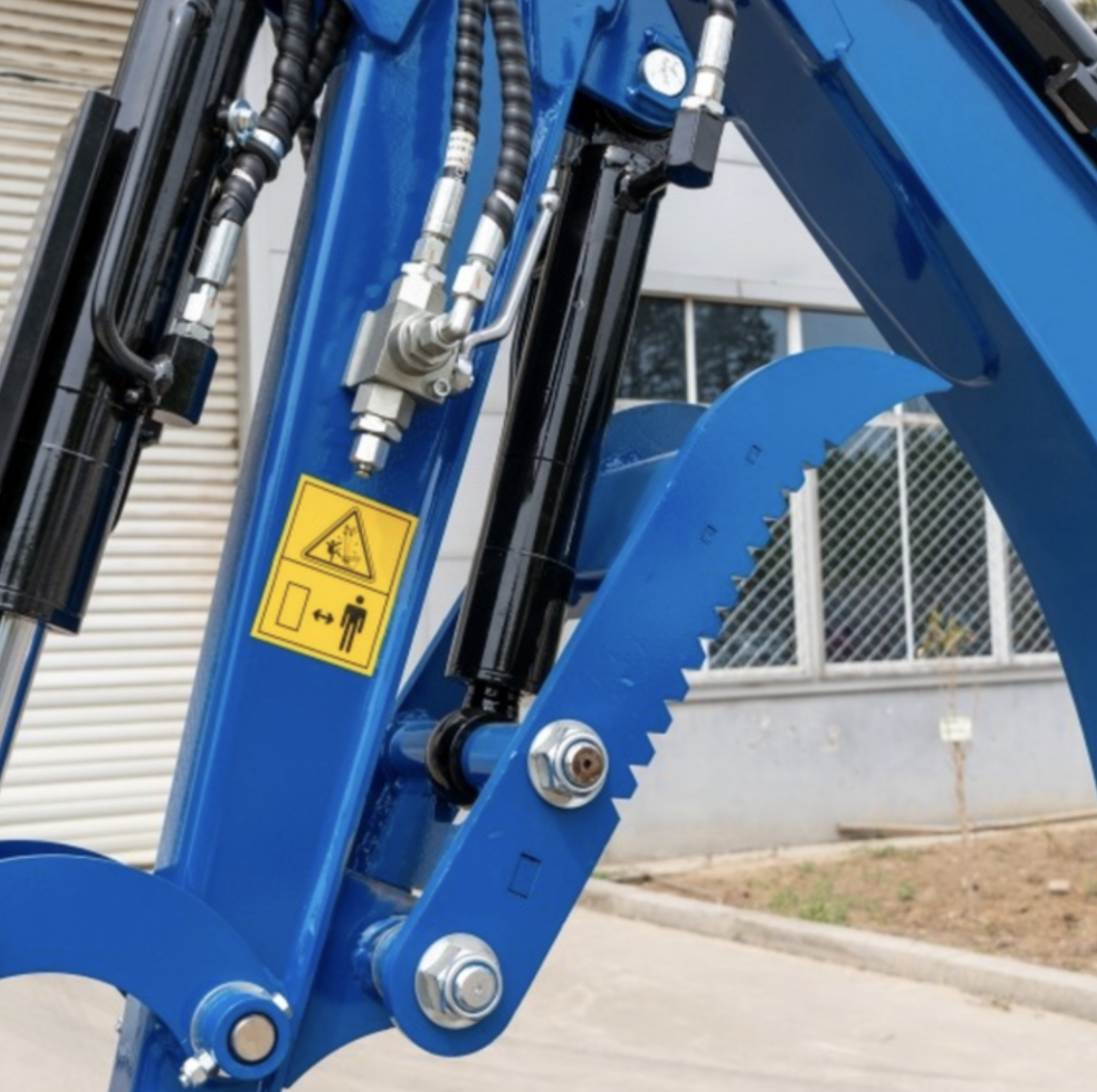 TYPHON 18 FLEX PRO 1.8 Ton Mini Excavator – Powered by Kubota D722 Diesel Engine | EPA Certified USA