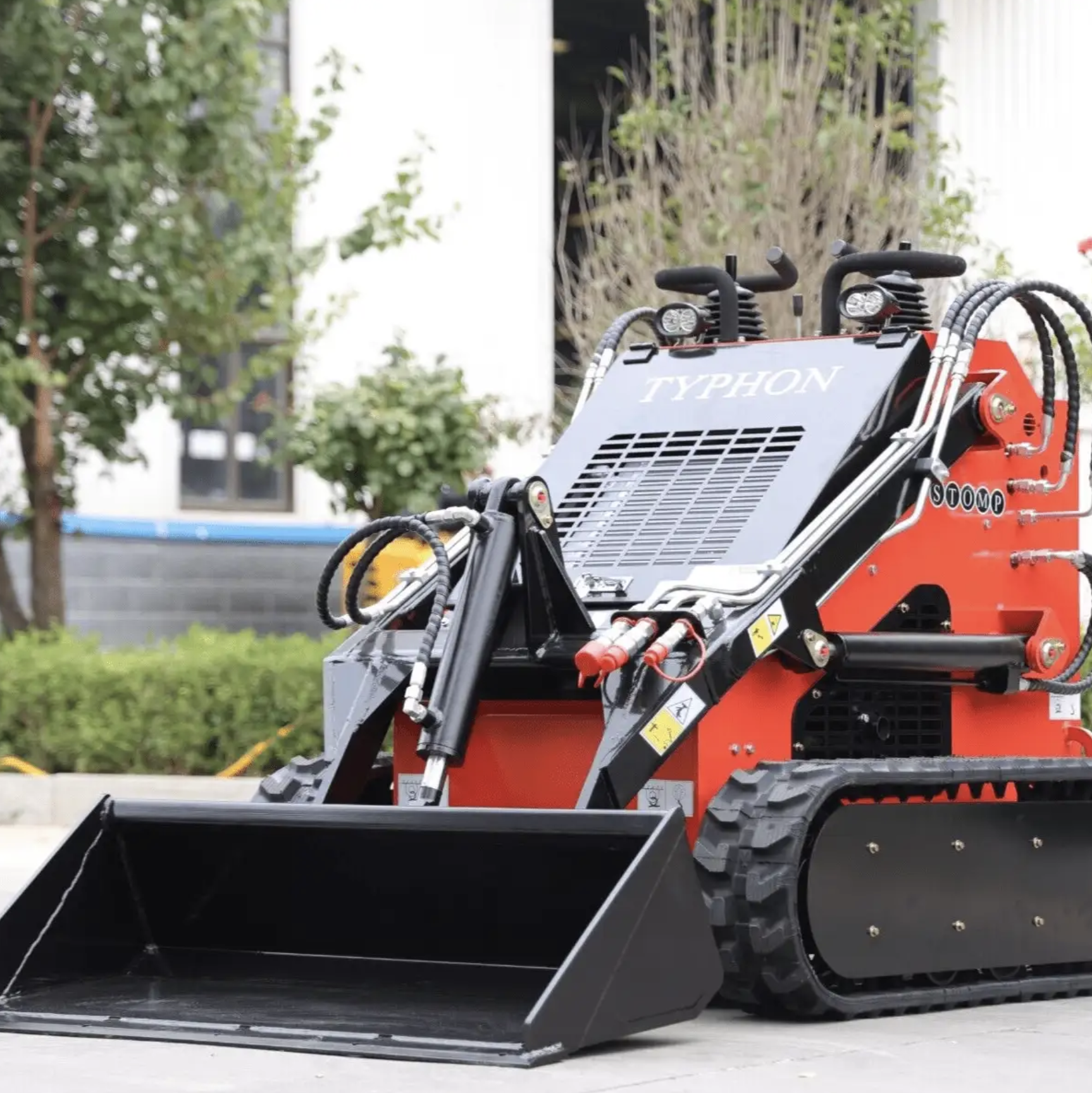 Skid Steer Loader Tracked 22.1 HP Honda EPA Gasoline Engine for Gardens, Farming
