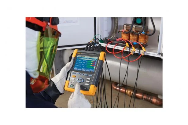 Fluke 438-II Power Quality Analyzer & Motor Analyzer