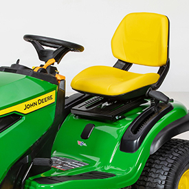 John Deere S130 Lawn Tractor