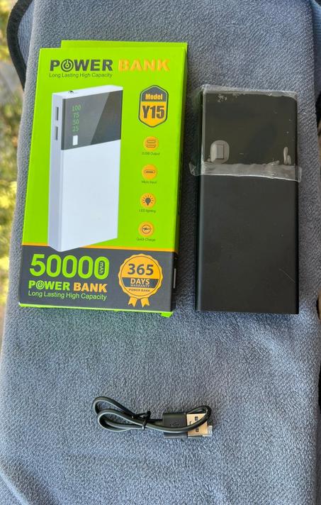 بطارية شحن الهاتف Power bank+توصيل مجاني الى المكتب🚛🇩🇿