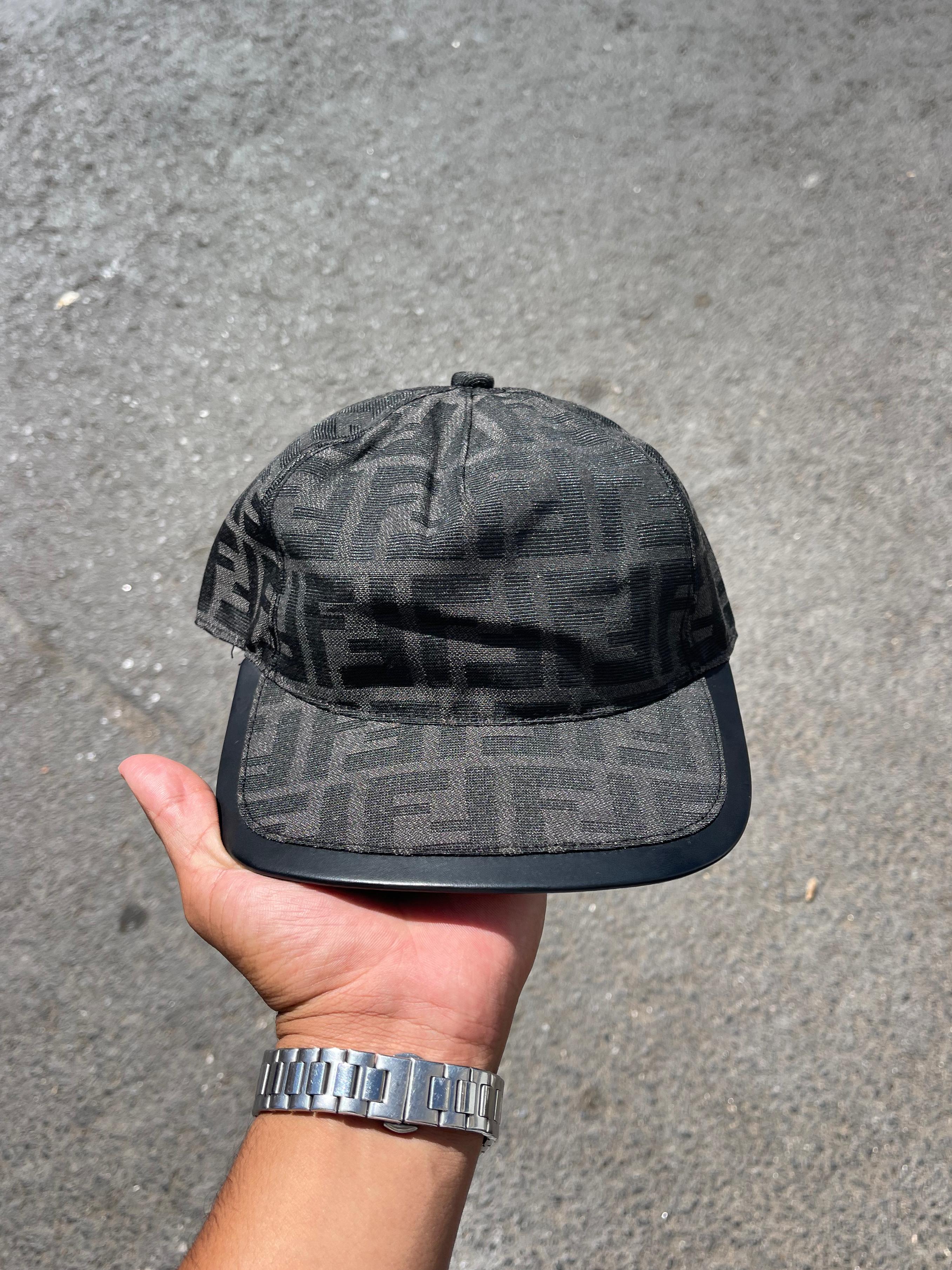 𝓒𝓪𝓼𝓺𝓾𝓮𝓽𝓽𝓮 𝓕𝓮𝓷𝓭𝓲 𝓡𝓸𝓶𝓪