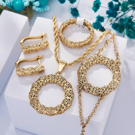 el Conjunto Dorado Exclusivo