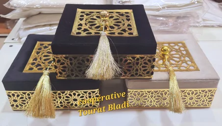 علب الحلويات و تزيين المائدة