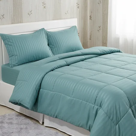 Couette unie 2 places vert d'eau