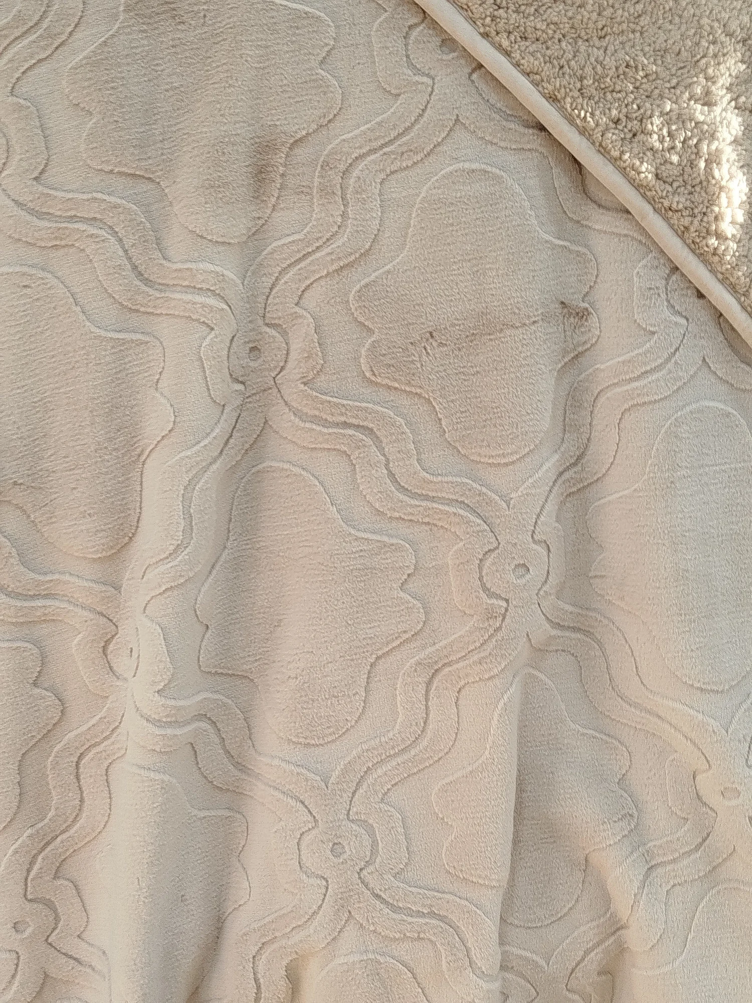 كوفيرتة وردة كبيرة باج