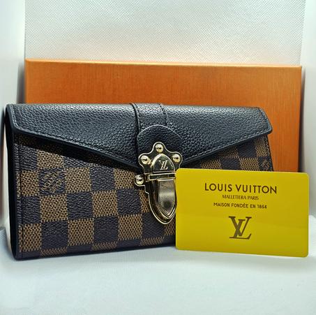 LOUIS VUITTON Clapton Wallet