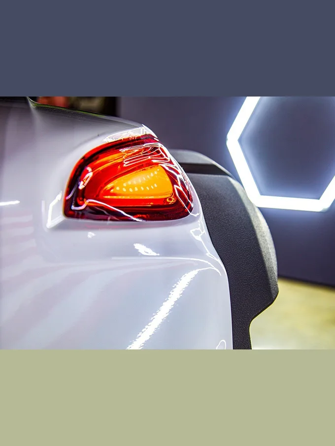 2025 Edge Vortex V4 White