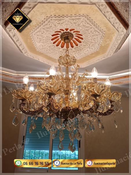 ثرية 8 مصابيح