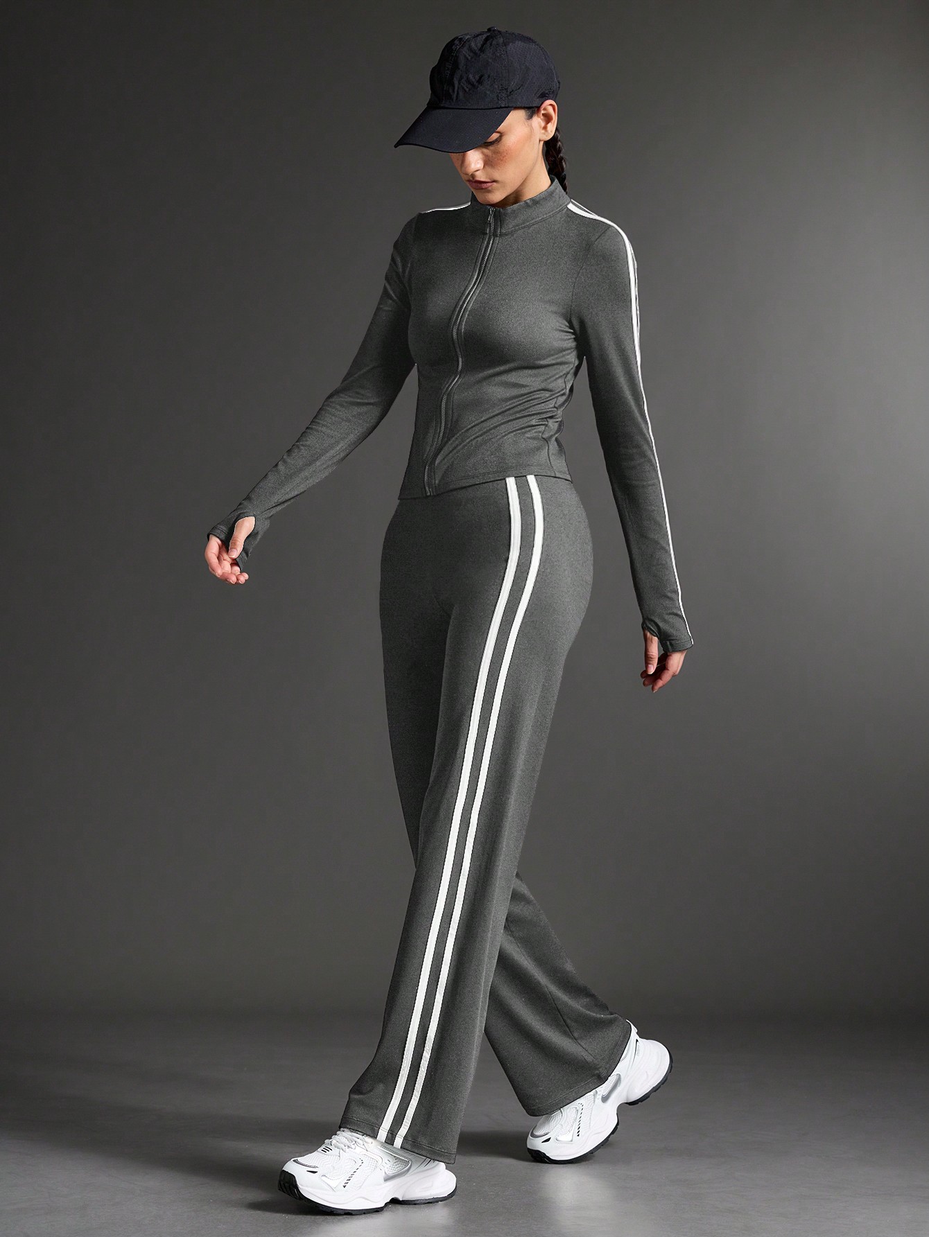 ENSEMBLE DE SPORT FEMME – CONFORT & STYLE