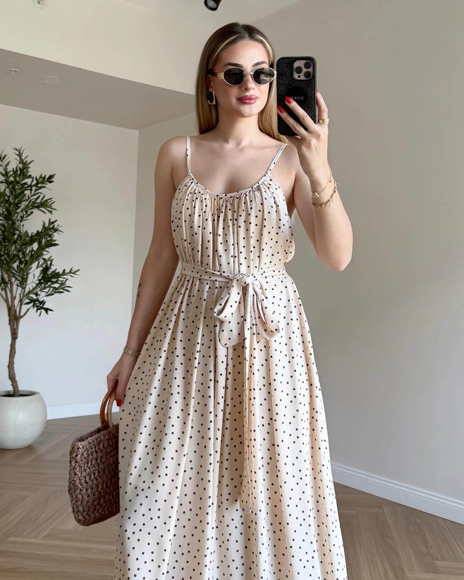 Robe maxi à bretelles et à pois doublée