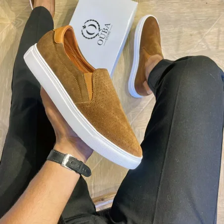 Basket homme basse en daim : l'alliance parfaite, Style affirmé, confort supérieur