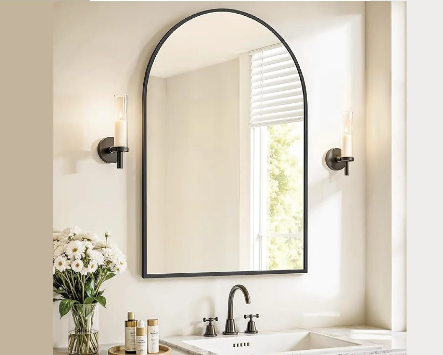 Miroir Elégant Arqué Salle de Bain