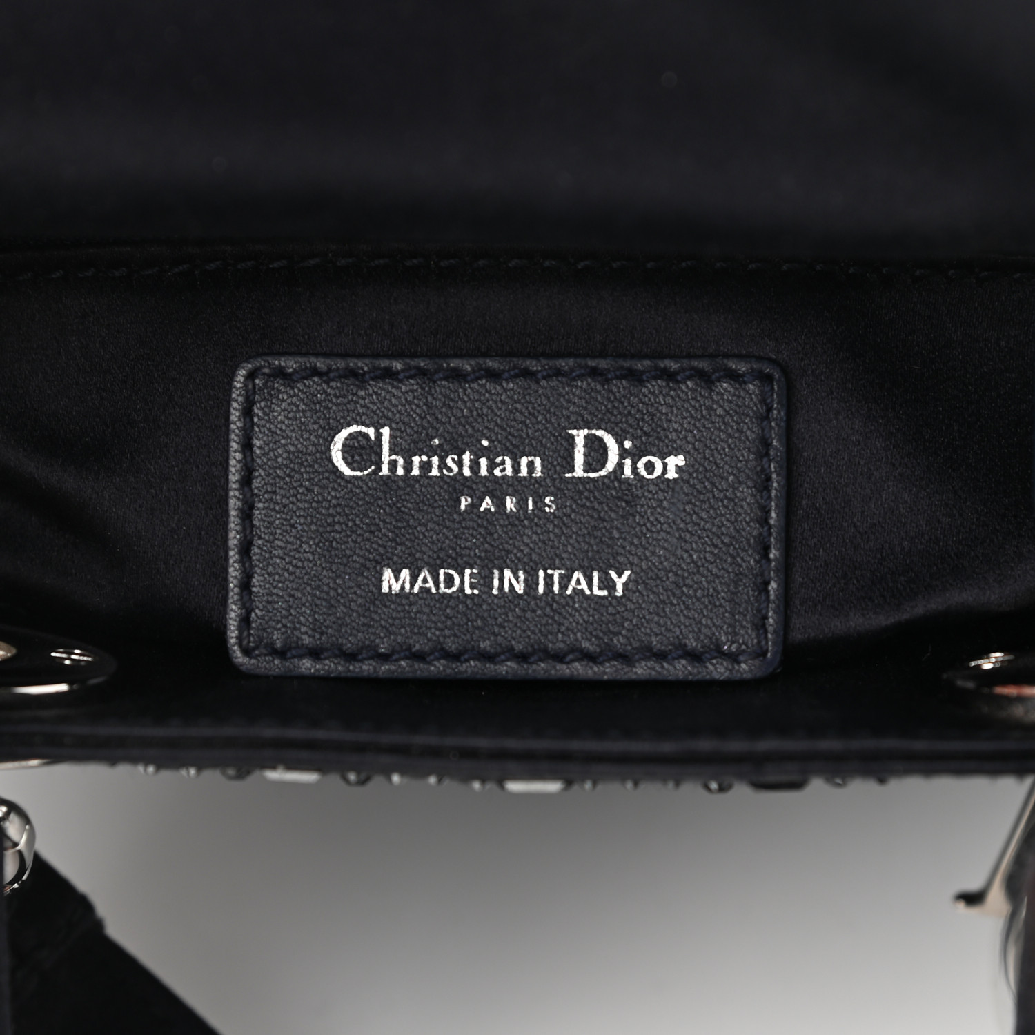 العدد محدود جداً