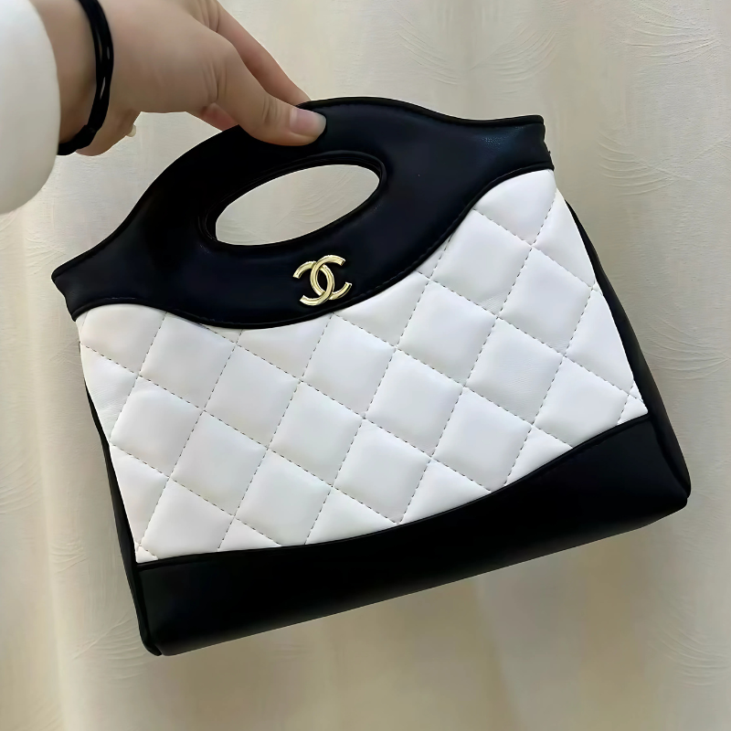 ابيض اسود