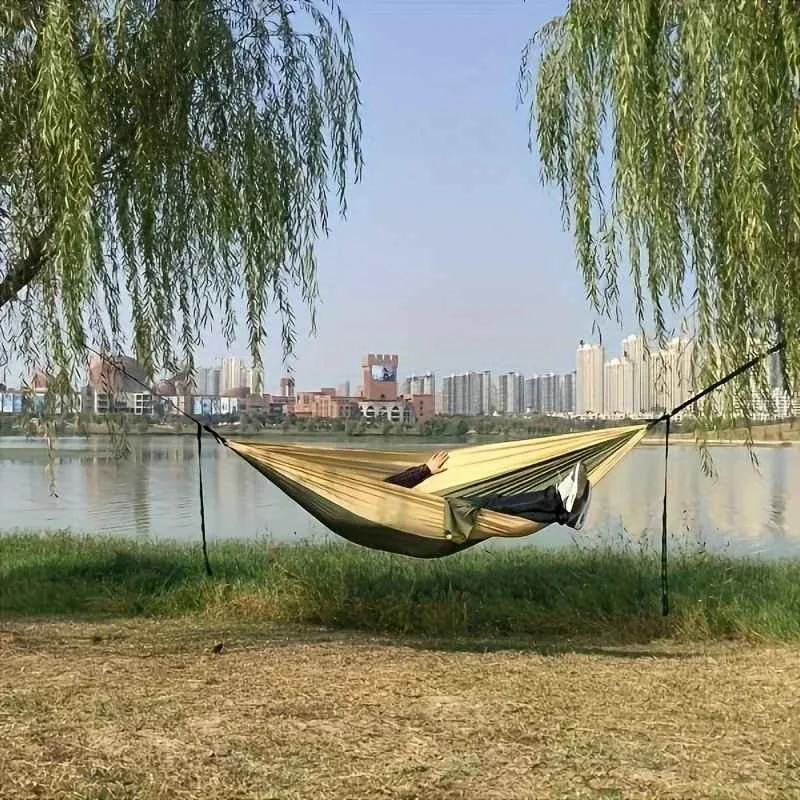🌴 Camping Hammock Outdoor Portable Relaxation – أرجوحة تخييم خارجية قابلة للحمل للاسترخاء
