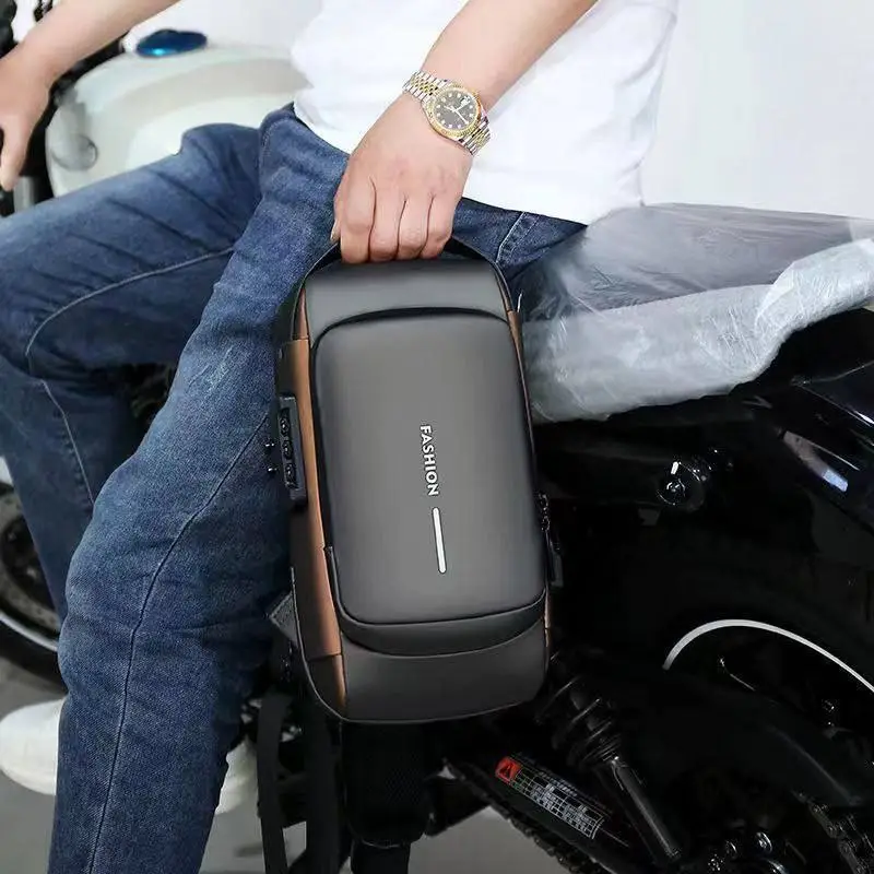 حقيبة متعددة الاستعمالات