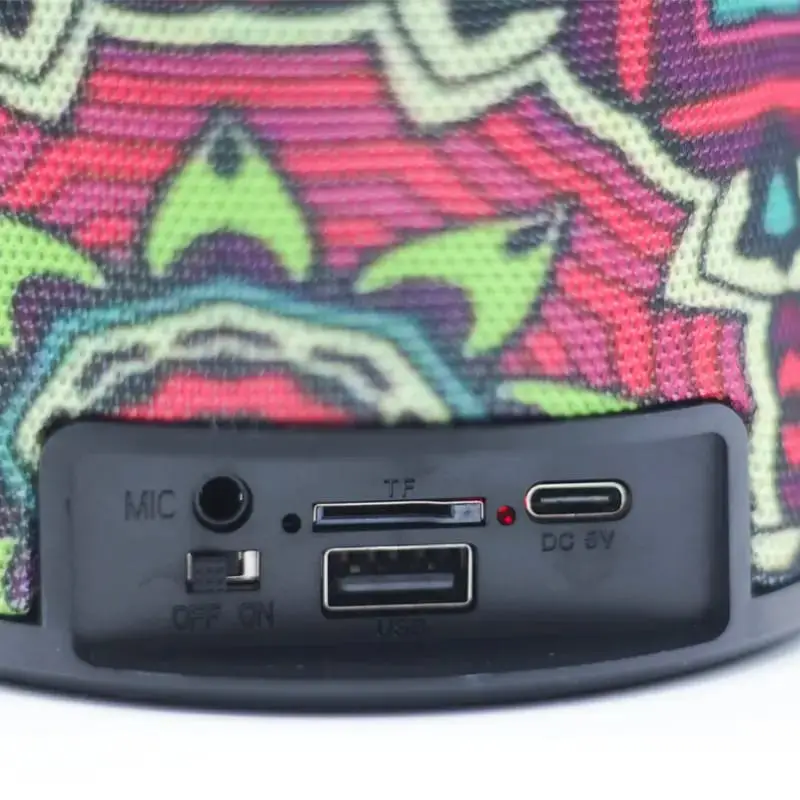 مكبر صوت على شكل دربوكة