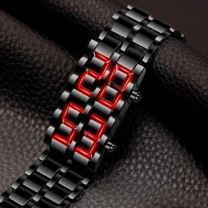 Men’s Lava Style Stainless Steel Watch – ساعة رجالية بتصميم لافا