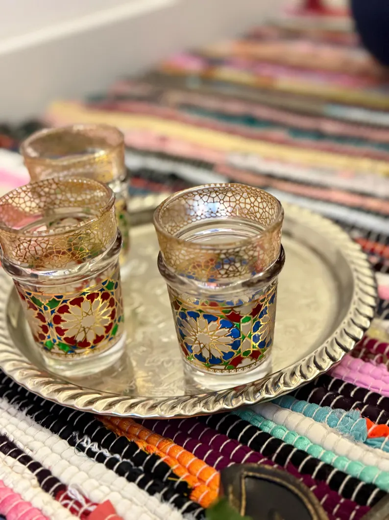 Set de Verres à Thé Marocains en Verre Doré - Élégance et Tradition ✨