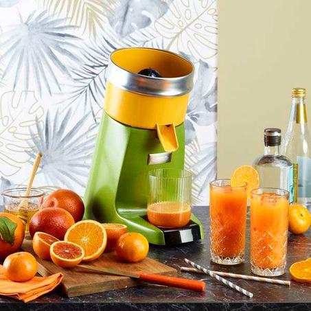 عصّارة برتقال وليمون