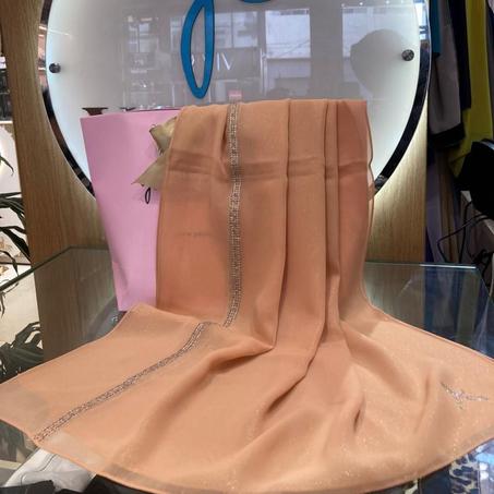 Châle Brodé en Skelli