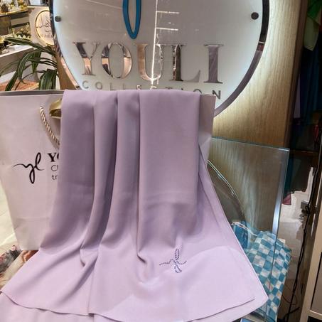 Châle en Crêpe Premium