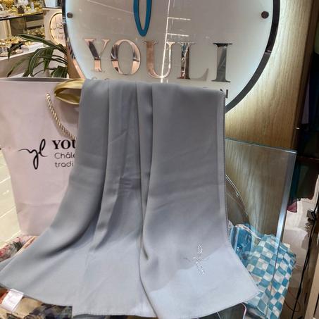 Châle en Crêpe Premium