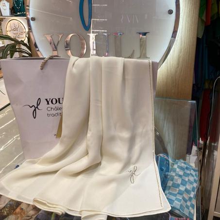 Châle en Crêpe Premium