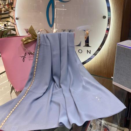 Châle Brodé en Skelli