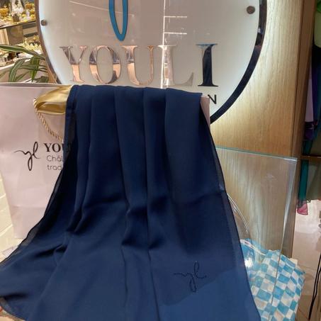 Châle en Crêpe Premium