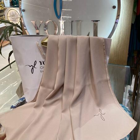 Châle en Crêpe Premium