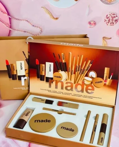 بكج المكياج الكامل من Made