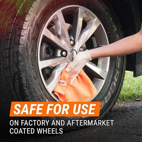 بخاخ منظف عجلات السيارة