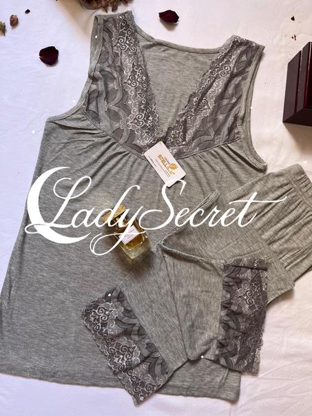 Ensemble pontacourt avec chbika