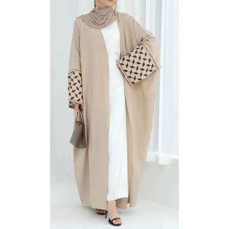 Abaya beige avec des manches