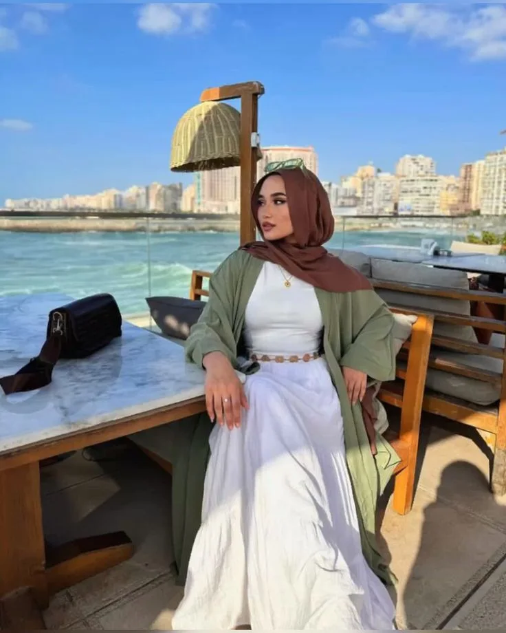 AMIRA SHOP Look 2